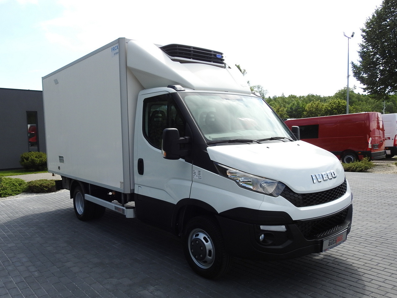 IVECO DAILY 35S15 REGRIGERATOR BOX -12*C 8 PALLETS CRUISE CONTROL TWIN WHEELS AIR CONDITIONING 150HP - כלי רכב מסחרי לקירור: תמונה 4 IVECO DAILY 35S15 REGRIGERATOR BOX -12*C 8 PALLETS CRUISE CONTROL TWIN WHEELS AIR CONDITIONING 150HP - כלי רכב מסחרי לקירור: תמונה 4