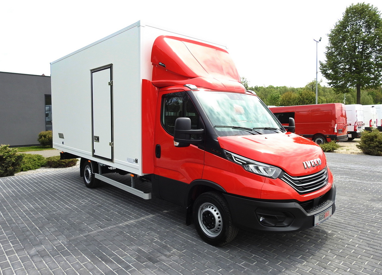 IVECO DAILY 35S18 NEW BOX 10 PALLETS CRUISE CONTROL NAVIGATION AIR CONDITIONING LED LIGHTS GUARANTEE 180HP - כלי רכב מסחרי עם תיבה: תמונה 4 IVECO DAILY 35S18 NEW BOX 10 PALLETS CRUISE CONTROL NAVIGATION AIR CONDITIONING LED LIGHTS GUARANTEE 180HP - כלי רכב מסחרי עם תיבה: תמונה 4