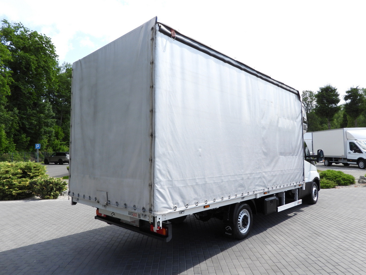 IVECO DAILY 35S18 TARPAULIN 10 PALLETS CRUISE CONTROL LED LIGHTS AIR CONDITIONING 180HP - כלי רכב מסחרי עם וילונות צד: תמונה 3 IVECO DAILY 35S18 TARPAULIN 10 PALLETS CRUISE CONTROL LED LIGHTS AIR CONDITIONING 180HP - כלי רכב מסחרי עם וילונות צד: תמונה 3