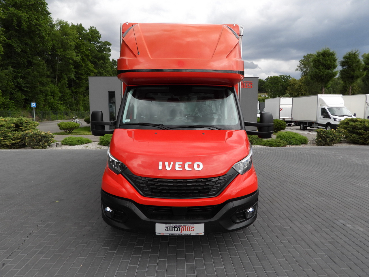IVECO DAILY 35S18 TARPAULIN 10 PALLETS WEBASTO CRUISE CONTROL LED LIGHTS AIR CONDITIONING 180HP - כלי רכב מסחרי עם וילונות צד: תמונה 5 IVECO DAILY 35S18 TARPAULIN 10 PALLETS WEBASTO CRUISE CONTROL LED LIGHTS AIR CONDITIONING 180HP - כלי רכב מסחרי עם וילונות צד: תמונה 5