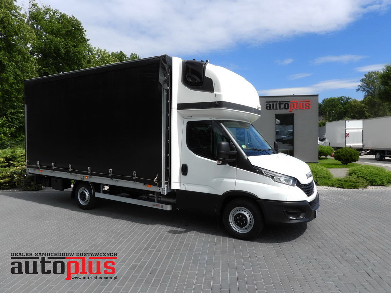 IVECO DAILY 35S18 TARPAULIN 10 PALLETS WEBASTO CRUISE CONTROL LED LIGHTS PNEUMATICS AIR CONDITIONING 180HP - כלי רכב מסחרי עם וילונות צד: תמונה 1 IVECO DAILY 35S18 TARPAULIN 10 PALLETS WEBASTO CRUISE CONTROL LED LIGHTS PNEUMATICS AIR CONDITIONING 180HP - כלי רכב מסחרי עם וילונות צד: תמונה 1