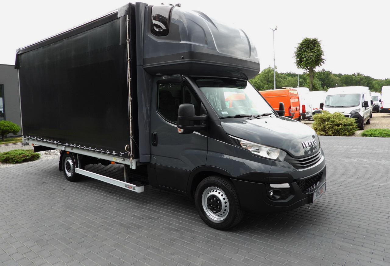 IVECO DAILY 35S18 TARPAULIN 10 PALLETS WEBASTO CRUISE CONTROL PNEUMATICS AUTOMATIC TRANSMISSION HI-MATIC AIR CONDITIONING 180HP - כלי רכב מסחרי עם וילונות צד: תמונה 4 IVECO DAILY 35S18 TARPAULIN 10 PALLETS WEBASTO CRUISE CONTROL PNEUMATICS AUTOMATIC TRANSMISSION HI-MATIC AIR CONDITIONING 180HP - כלי רכב מסחרי עם וילונות צד: תמונה 4