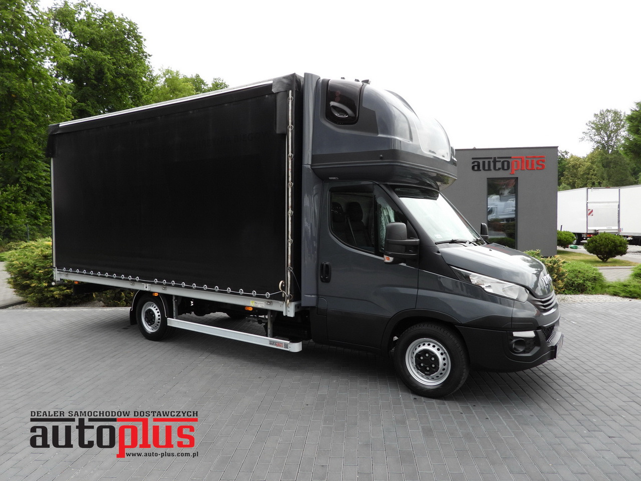 IVECO DAILY 35S18 TARPAULIN 10 PALLETS WEBASTO CRUISE CONTROL PNEUMATICS AUTOMATIC TRANSMISSION HI-MATIC AIR CONDITIONING 180HP - כלי רכב מסחרי עם וילונות צד: תמונה 1 IVECO DAILY 35S18 TARPAULIN 10 PALLETS WEBASTO CRUISE CONTROL PNEUMATICS AUTOMATIC TRANSMISSION HI-MATIC AIR CONDITIONING 180HP - כלי רכב מסחרי עם וילונות צד: תמונה 1