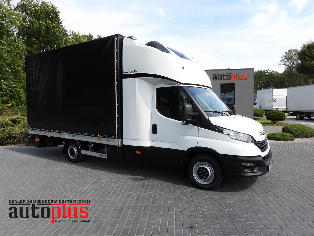 IVECO DAILY 35S18 TARPAULIN LIFT 8 PALLETS CRUISE CONTROL AIR CONDITIONING 180HP - כלי רכב מסחרי עם וילונות צד: תמונה 1 IVECO DAILY 35S18 TARPAULIN LIFT 8 PALLETS CRUISE CONTROL AIR CONDITIONING 180HP - כלי רכב מסחרי עם וילונות צד: תמונה 1