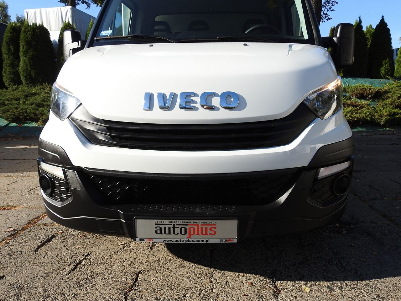 IVECO DAILY 35S18 TARPAULIN LIFT 8 PALLETS CRUISE CONTROL AIR CONDITIONING 180HP - כלי רכב מסחרי עם וילונות צד: תמונה 5 IVECO DAILY 35S18 TARPAULIN LIFT 8 PALLETS CRUISE CONTROL AIR CONDITIONING 180HP - כלי רכב מסחרי עם וילונות צד: תמונה 5