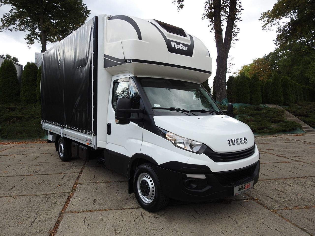 IVECO DAILY 35S18 TARPAULIN LIFT 8 PALLETS CRUISE CONTROL AIR CONDITIONING 180HP - כלי רכב מסחרי עם וילונות צד: תמונה 4 IVECO DAILY 35S18 TARPAULIN LIFT 8 PALLETS CRUISE CONTROL AIR CONDITIONING 180HP - כלי רכב מסחרי עם וילונות צד: תמונה 4