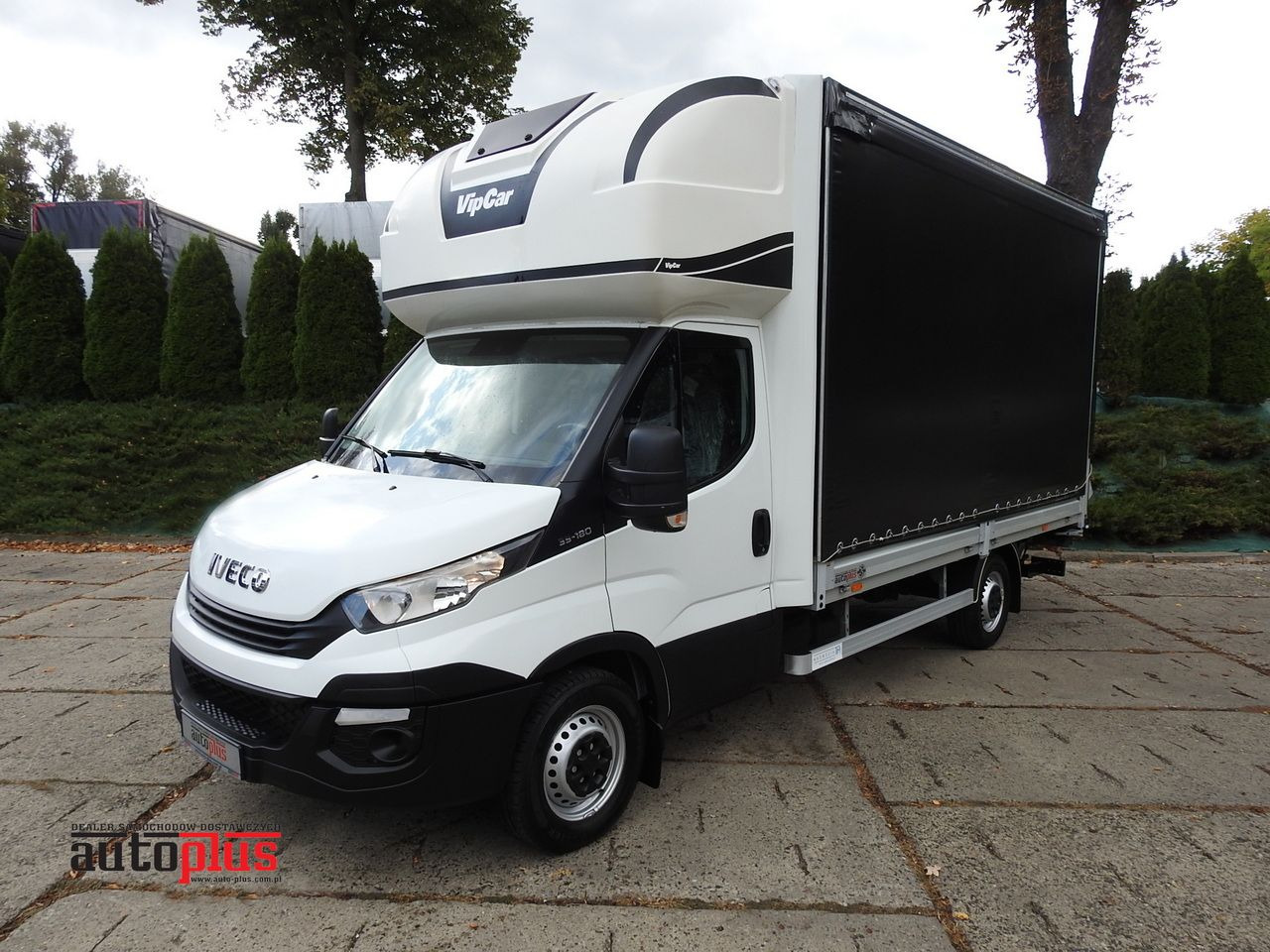 IVECO DAILY 35S18 TARPAULIN LIFT 8 PALLETS CRUISE CONTROL AIR CONDITIONING 180HP - כלי רכב מסחרי עם וילונות צד: תמונה 1 IVECO DAILY 35S18 TARPAULIN LIFT 8 PALLETS CRUISE CONTROL AIR CONDITIONING 180HP - כלי רכב מסחרי עם וילונות צד: תמונה 1