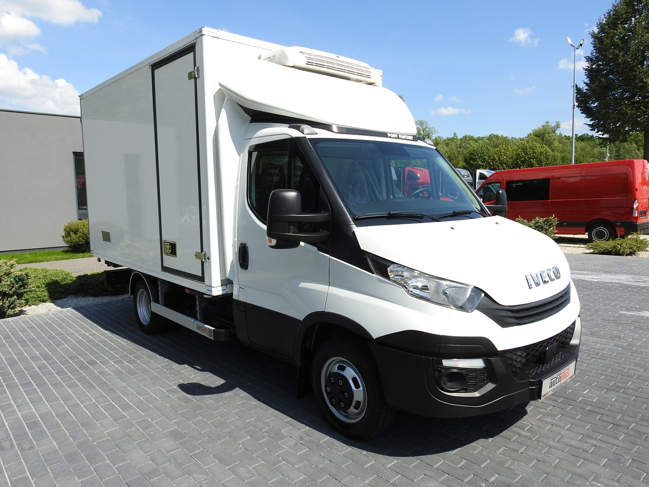IVECO DAILY 50C15 REGRIGERATOR BOX -5*C POWER SUPPLY 230V AIR CONDITIONING TWIN WHEELS 150HP - כלי רכב מסחרי לקירור: תמונה 4 IVECO DAILY 50C15 REGRIGERATOR BOX -5*C POWER SUPPLY 230V AIR CONDITIONING TWIN WHEELS 150HP - כלי רכב מסחרי לקירור: תמונה 4