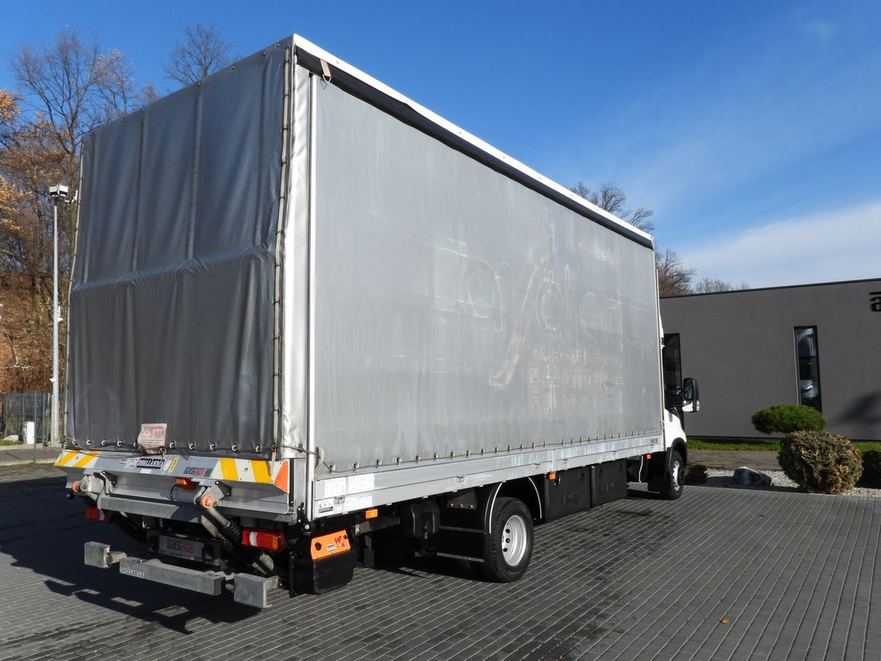 IVECO DAILY 70C18 TARPAULIN LIFT 16 PALLETS WEBASTO CRUISE CONTROL NAVIGATION LED LIGHTS PNEUMATICS AUTOMATIC TRANSMISSION HI-MATIC TWIN WHEELS AIR CONDITIONING 180HP - משאית וילונות צד: תמונה 3 IVECO DAILY 70C18 TARPAULIN LIFT 16 PALLETS WEBASTO CRUISE CONTROL NAVIGATION LED LIGHTS PNEUMATICS AUTOMATIC TRANSMISSION HI-MATIC TWIN WHEELS AIR CONDITIONING 180HP - משאית וילונות צד: תמונה 3