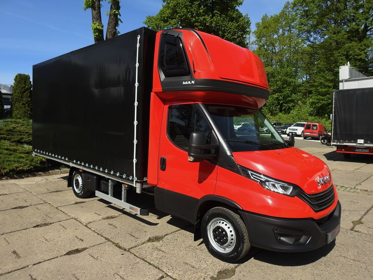 IVECO DAILY NEW TARPAULIN 10 PALLETS WEBASTO CRUISE CONTROL NAVIGATION AIR CONDITIONING LED LIGHTS 180HP - כלי רכב מסחרי עם וילונות צד: תמונה 4 IVECO DAILY NEW TARPAULIN 10 PALLETS WEBASTO CRUISE CONTROL NAVIGATION AIR CONDITIONING LED LIGHTS 180HP - כלי רכב מסחרי עם וילונות צד: תמונה 4