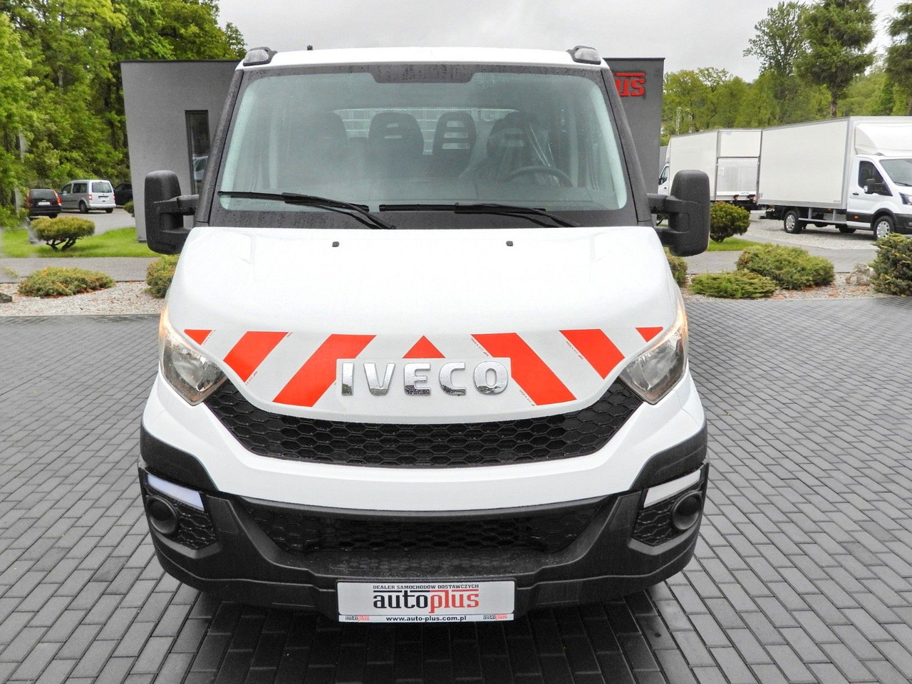 Iveco DAILY 35C13 KIPPER DOPPELKABINE DOKA 7 SITZE A/C - כלי רכב מסחרי מזהיר, כלי רכב מסחרי קומבי: תמונה 5 Iveco DAILY 35C13 KIPPER DOPPELKABINE DOKA 7 SITZE A/C - כלי רכב מסחרי מזהיר, כלי רכב מסחרי קומבי: תמונה 5