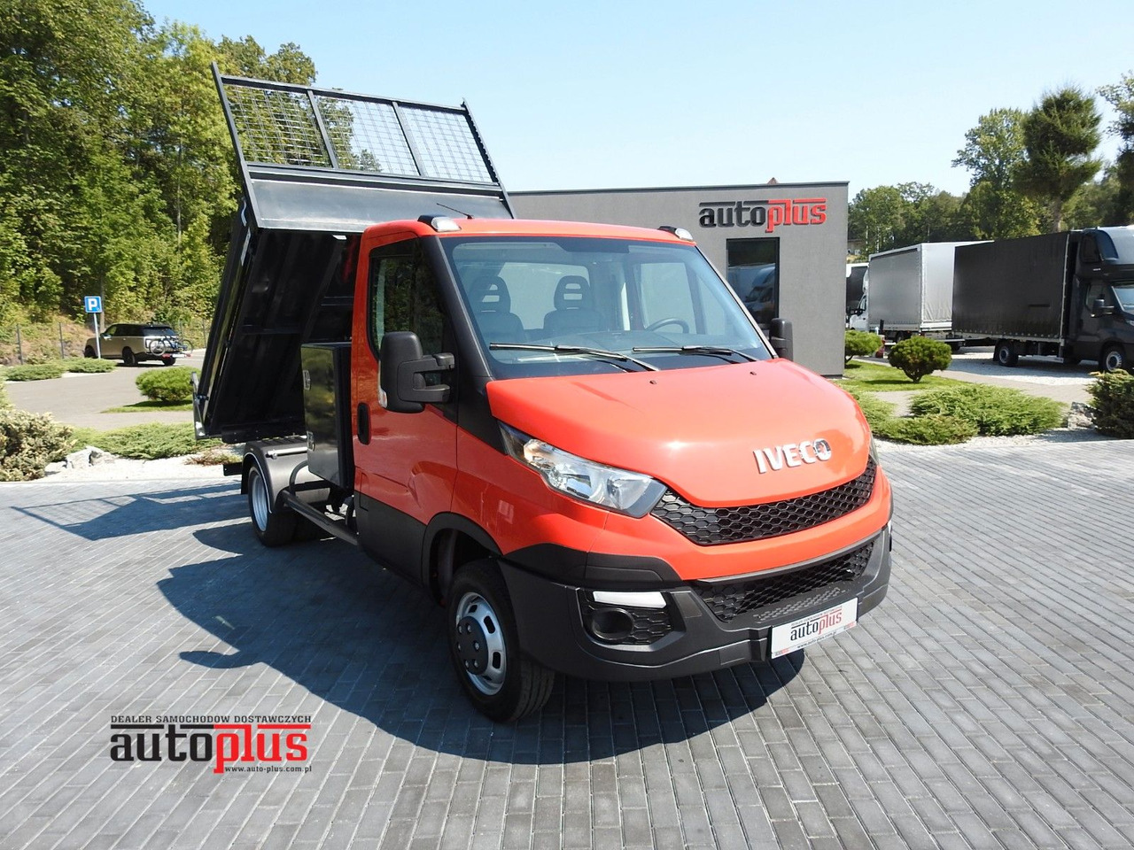 Iveco DAILY 35C13 KIPPER TEMPOMAT A/C ZWILLINGSRÄDER - כלי רכב מסחרי מזהיר: תמונה 1 Iveco DAILY 35C13 KIPPER TEMPOMAT A/C ZWILLINGSRÄDER - כלי רכב מסחרי מזהיר: תמונה 1
