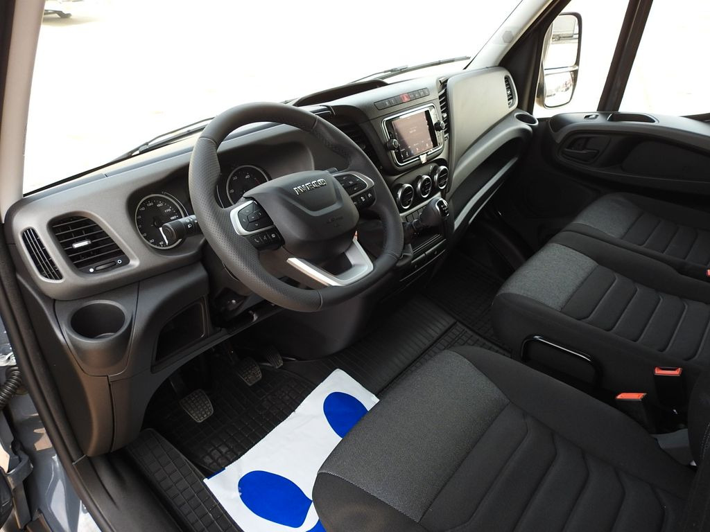 Iveco DAILY 35S18 CONNECT NEUE AUFZUG 10 PALETTEN A/C - כלי רכב מסחרי עם וילונות צד: תמונה 2 Iveco DAILY 35S18 CONNECT NEUE AUFZUG 10 PALETTEN A/C - כלי רכב מסחרי עם וילונות צד: תמונה 2