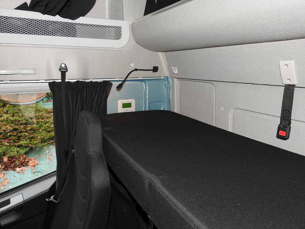 משאית וילונות צד Iveco EUROCARGO 120-250 PRITSCHE PLANE 18 PALETTEN A/C: תמונה 29