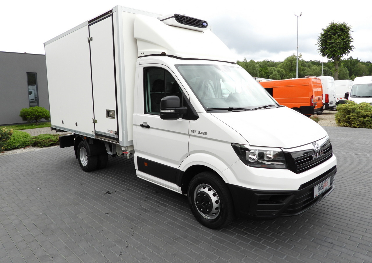 MAN TGE 3.180 REGRIGERATOR BOX 0*C CRUISE CONTROL TWIN WHEELS AIR CONDITIONING 180HP - כלי רכב מסחרי לקירור: תמונה 4 MAN TGE 3.180 REGRIGERATOR BOX 0*C CRUISE CONTROL TWIN WHEELS AIR CONDITIONING 180HP - כלי רכב מסחרי לקירור: תמונה 4