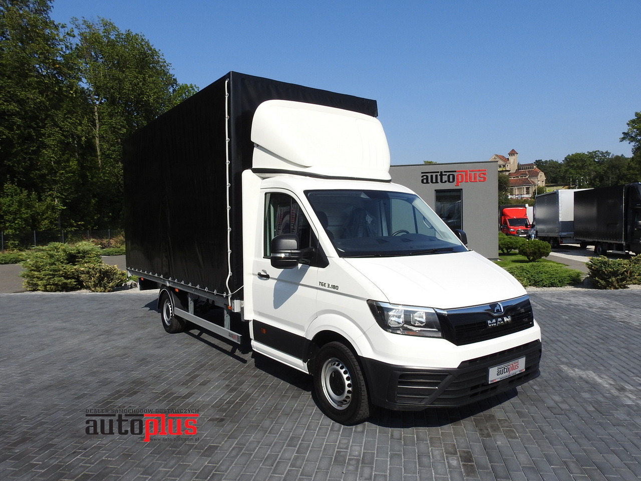 MAN TGE TARPAULIN 10 PALLETS AIR CONDITIONING 180HP - כלי רכב מסחרי עם וילונות צד: תמונה 1 MAN TGE TARPAULIN 10 PALLETS AIR CONDITIONING 180HP - כלי רכב מסחרי עם וילונות צד: תמונה 1