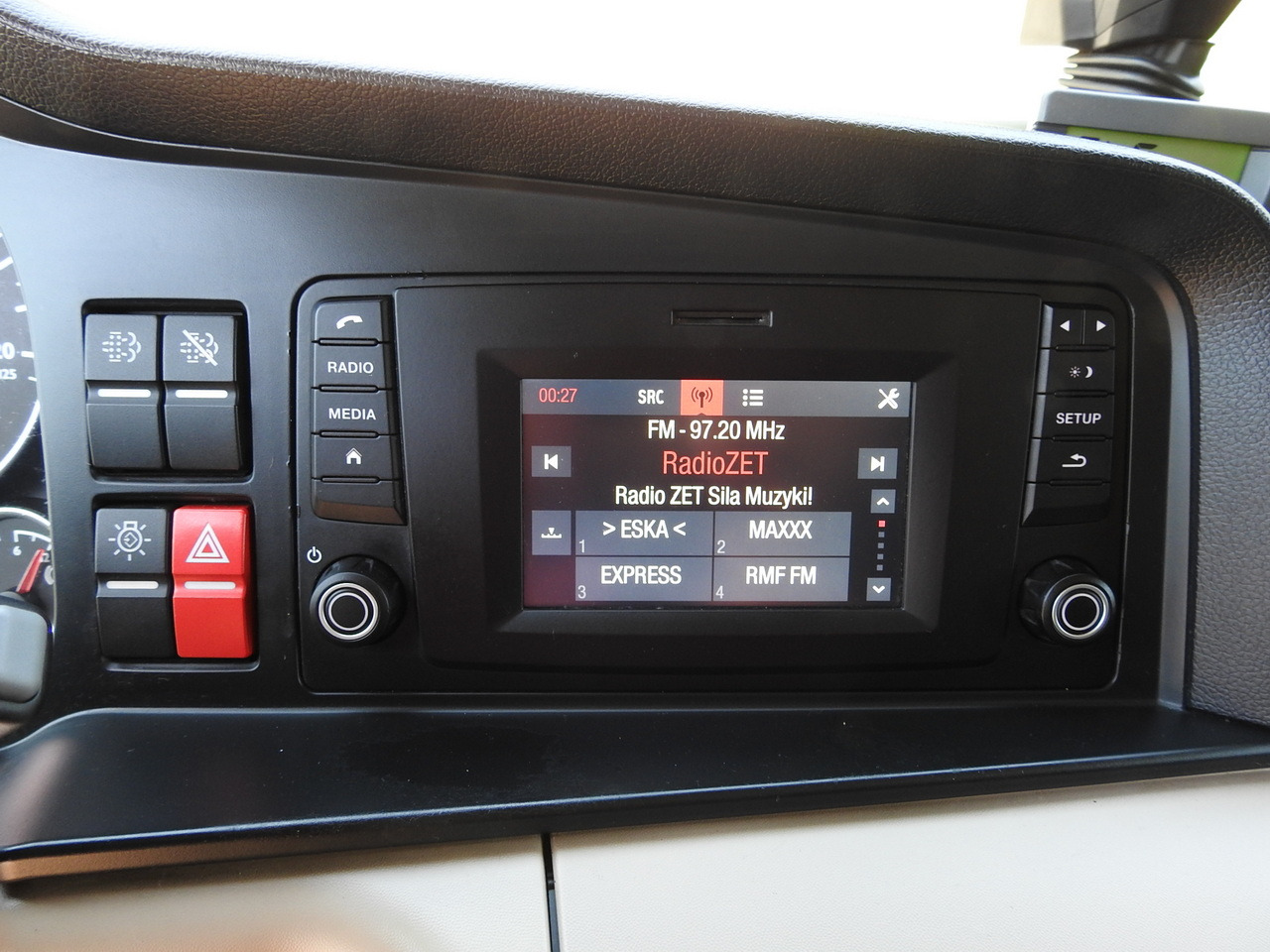 משאית קירור MAN TGL 10.180 REGRIGERATOR BOX -20*C 11 PALLETS POWER SUPPLY 230V AIR CONDITIONING PNEUMATICS TWIN WHEELS 180HP: תמונה 41 משאית קירור MAN TGL 10.180 REGRIGERATOR BOX -20*C 11 PALLETS POWER SUPPLY 230V AIR CONDITIONING PNEUMATICS TWIN WHEELS 180HP: תמונה 41