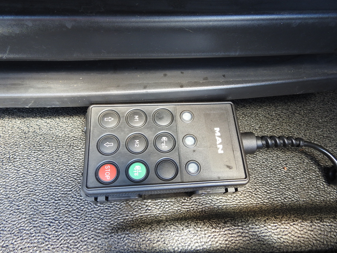 משאית קירור MAN TGL 10.180 REGRIGERATOR BOX -20*C 11 PALLETS POWER SUPPLY 230V AIR CONDITIONING PNEUMATICS TWIN WHEELS 180HP: תמונה 35 משאית קירור MAN TGL 10.180 REGRIGERATOR BOX -20*C 11 PALLETS POWER SUPPLY 230V AIR CONDITIONING PNEUMATICS TWIN WHEELS 180HP: תמונה 35