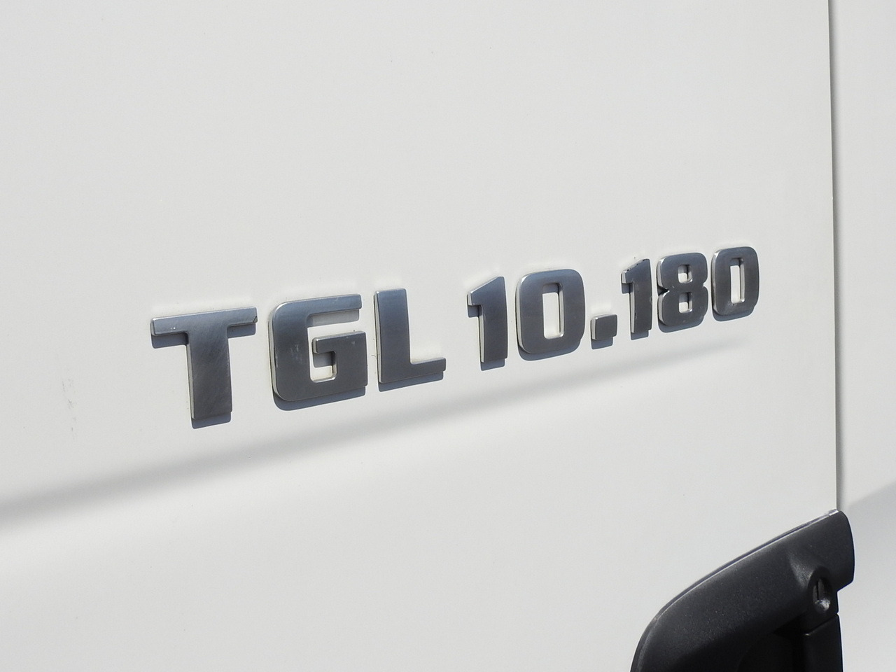 משאית קירור MAN TGL 10.180 REGRIGERATOR BOX -20*C 11 PALLETS POWER SUPPLY 230V AIR CONDITIONING PNEUMATICS TWIN WHEELS 180HP: תמונה 21 משאית קירור MAN TGL 10.180 REGRIGERATOR BOX -20*C 11 PALLETS POWER SUPPLY 230V AIR CONDITIONING PNEUMATICS TWIN WHEELS 180HP: תמונה 21