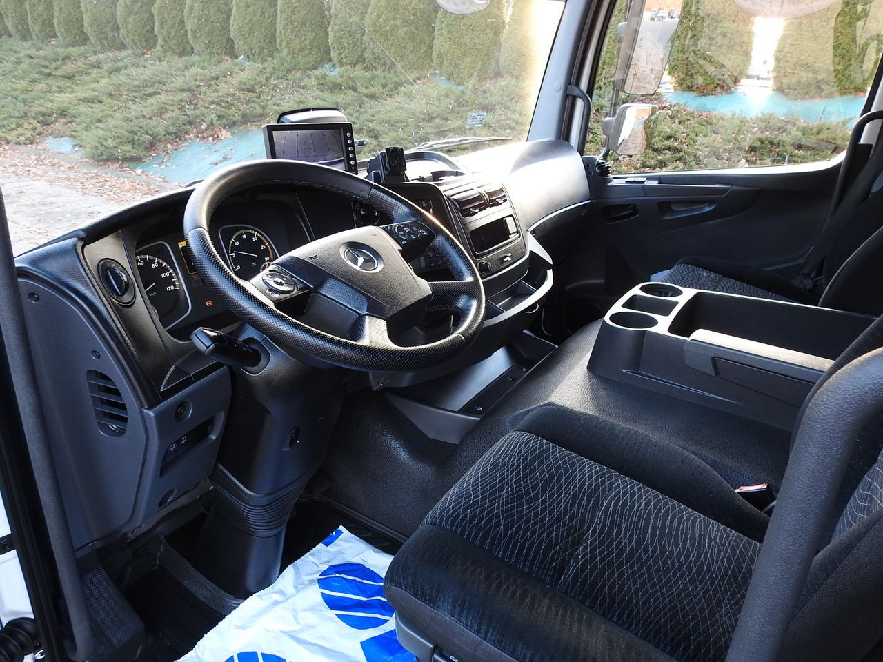 MERCEDES ATEGO 12.24 REGRIGERATOR BOX -10*C LIFT 16 PALLETS HEATING FUNCTION WEBASTO CRUISE CONTROL PNEUMATICS AIR CONDITIONING 240HP - משאית קירור: תמונה 2 MERCEDES ATEGO 12.24 REGRIGERATOR BOX -10*C LIFT 16 PALLETS HEATING FUNCTION WEBASTO CRUISE CONTROL PNEUMATICS AIR CONDITIONING 240HP - משאית קירור: תמונה 2