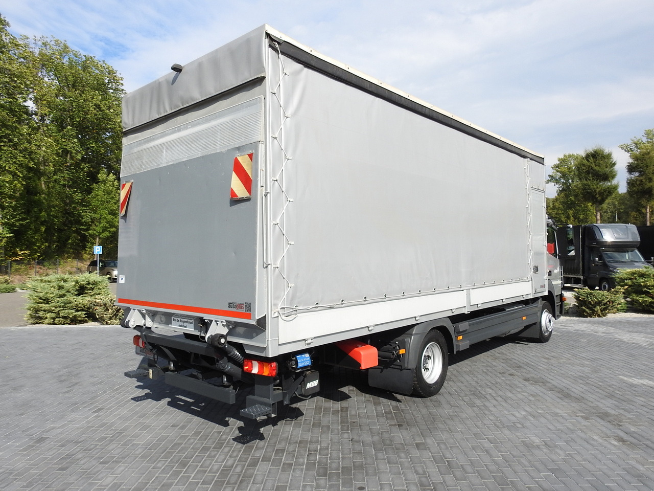 MERCEDES ATEGO 1221 TARPAULIN LIFT 16 PALLETS WEBASTO AIR CONDITIONING PNEUMATICS TWIN WHEELS 230HP - כלי רכב מסחרי עם וילונות צד: תמונה 3 MERCEDES ATEGO 1221 TARPAULIN LIFT 16 PALLETS WEBASTO AIR CONDITIONING PNEUMATICS TWIN WHEELS 230HP - כלי רכב מסחרי עם וילונות צד: תמונה 3