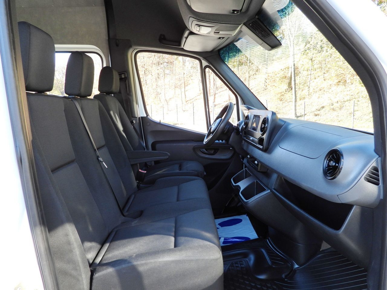 MERCEDES SPRINTER 316 BOX DELIVERY VAN 7 SEATS CRUISE CONTROL AUTOMATIC TRANSMISSION AIR CONDITIONING 160HP - כלי רכב מסחרי עם לוח: תמונה 2 MERCEDES SPRINTER 316 BOX DELIVERY VAN 7 SEATS CRUISE CONTROL AUTOMATIC TRANSMISSION AIR CONDITIONING 160HP - כלי רכב מסחרי עם לוח: תמונה 2