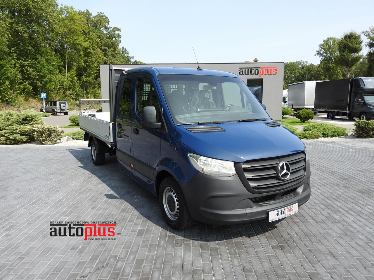 MERCEDES SPRINTER 316 STAKE BODY DOUBLE CABIN DOKA 7 SEATS AIR CONDITIONING 160HP - כלי רכב מסחרי קומבי: תמונה 1 MERCEDES SPRINTER 316 STAKE BODY DOUBLE CABIN DOKA 7 SEATS AIR CONDITIONING 160HP - כלי רכב מסחרי קומבי: תמונה 1