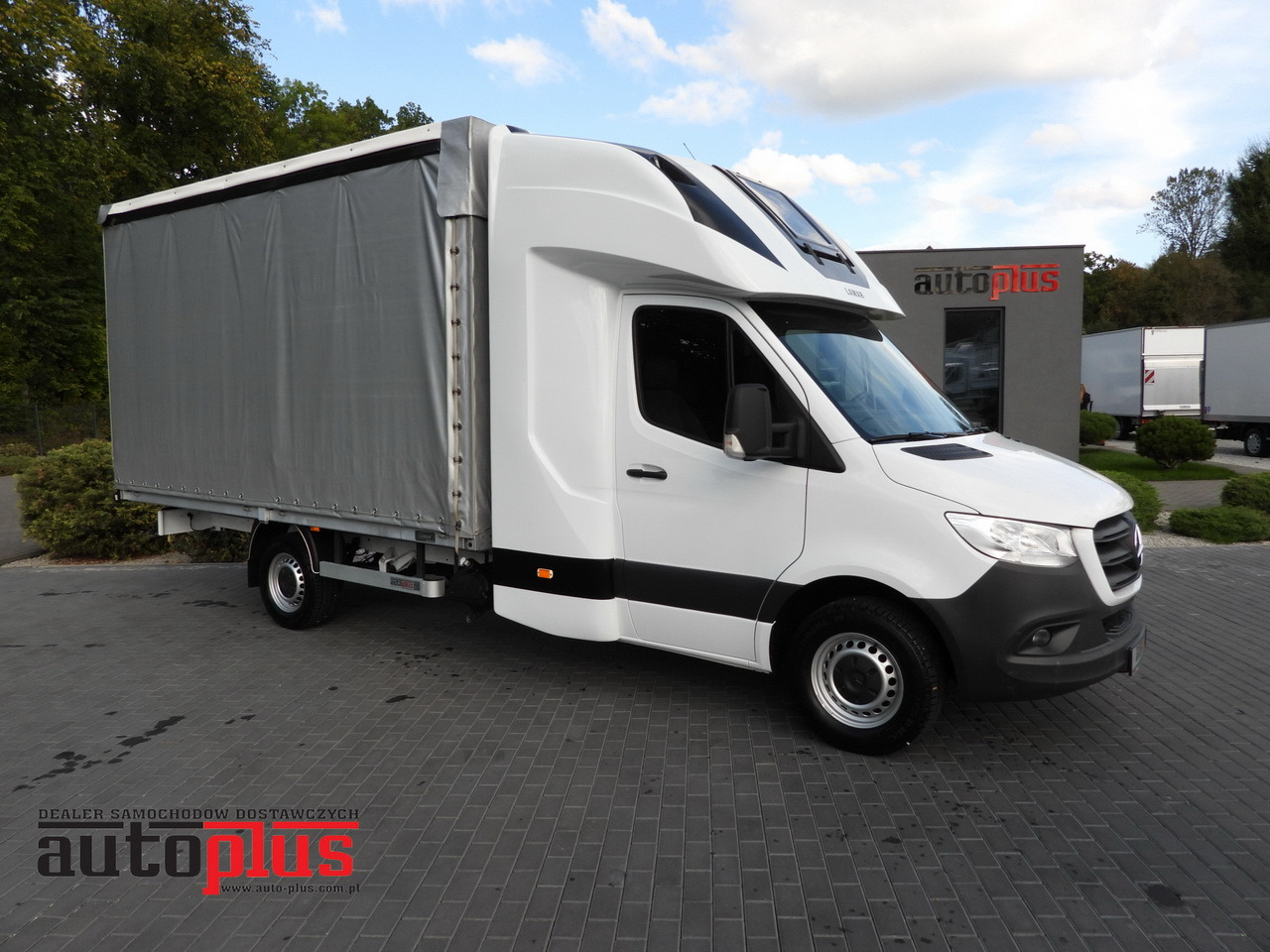 MERCEDES SPRINTER 316 TARPAULIN 8 PALLETS WEBASTO CRUISE CONTROL AIR CONDITIONING 160HP - כלי רכב מסחרי עם וילונות צד: תמונה 1 MERCEDES SPRINTER 316 TARPAULIN 8 PALLETS WEBASTO CRUISE CONTROL AIR CONDITIONING 160HP - כלי רכב מסחרי עם וילונות צד: תמונה 1