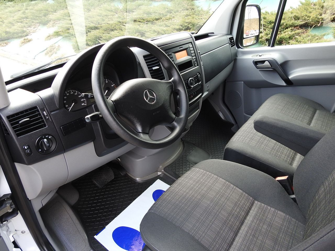 MERCEDES SPRINTER 316 THREE-WAY TIPPER CRUISE CONTROL AUTOMATIC TRANSMISSION AIR CONDITIONING 160HP - כלי רכב מסחרי מזהיר: תמונה 2 MERCEDES SPRINTER 316 THREE-WAY TIPPER CRUISE CONTROL AUTOMATIC TRANSMISSION AIR CONDITIONING 160HP - כלי רכב מסחרי מזהיר: תמונה 2