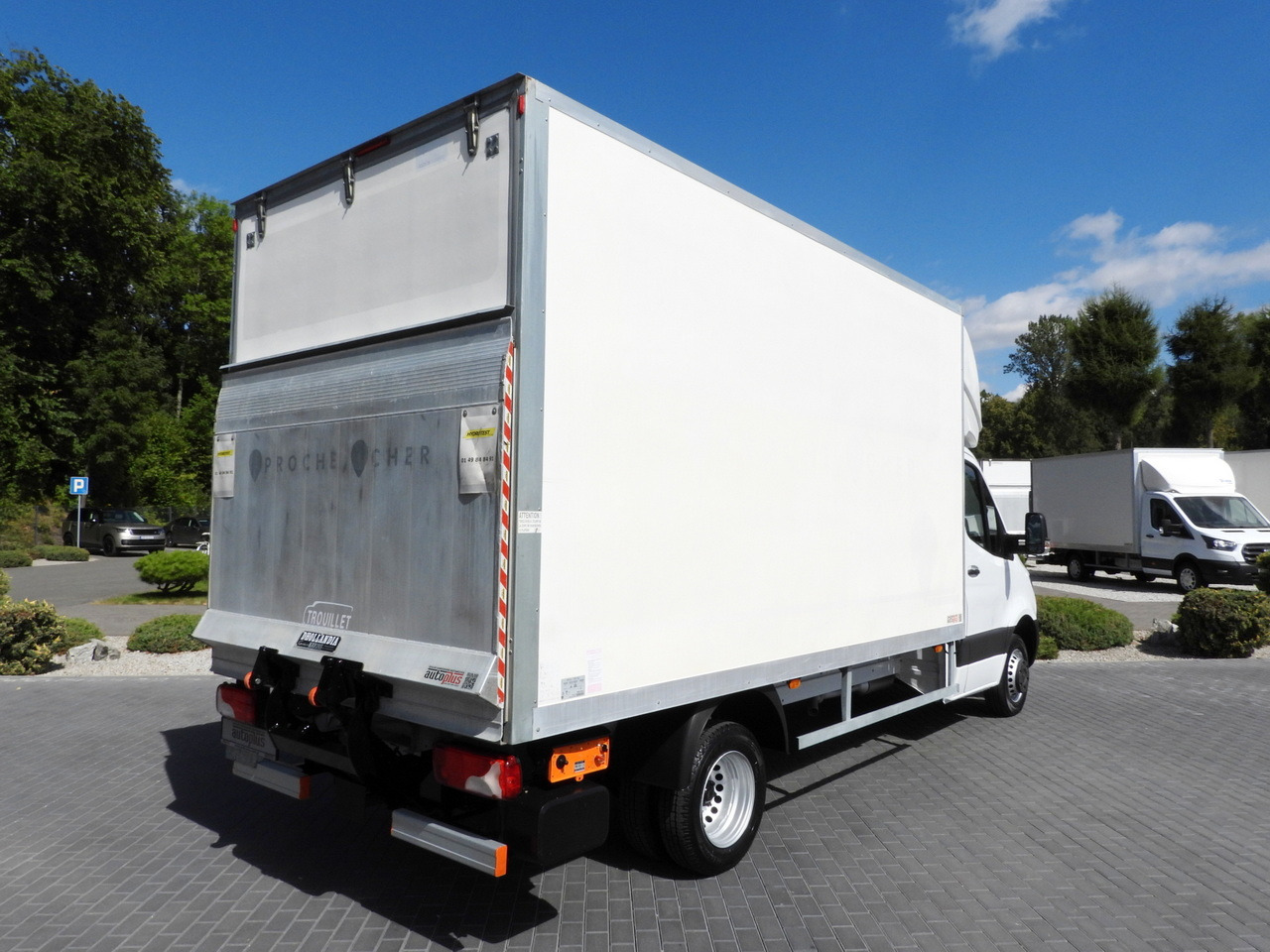MERCEDES SPRINTER 514 BOX LIFT 8 PALLETS CRUISE CONTROL TWIN WHEELS AIR CONDITIONING 140HP - כלי רכב מסחרי עם תיבה: תמונה 3 MERCEDES SPRINTER 514 BOX LIFT 8 PALLETS CRUISE CONTROL TWIN WHEELS AIR CONDITIONING 140HP - כלי רכב מסחרי עם תיבה: תמונה 3
