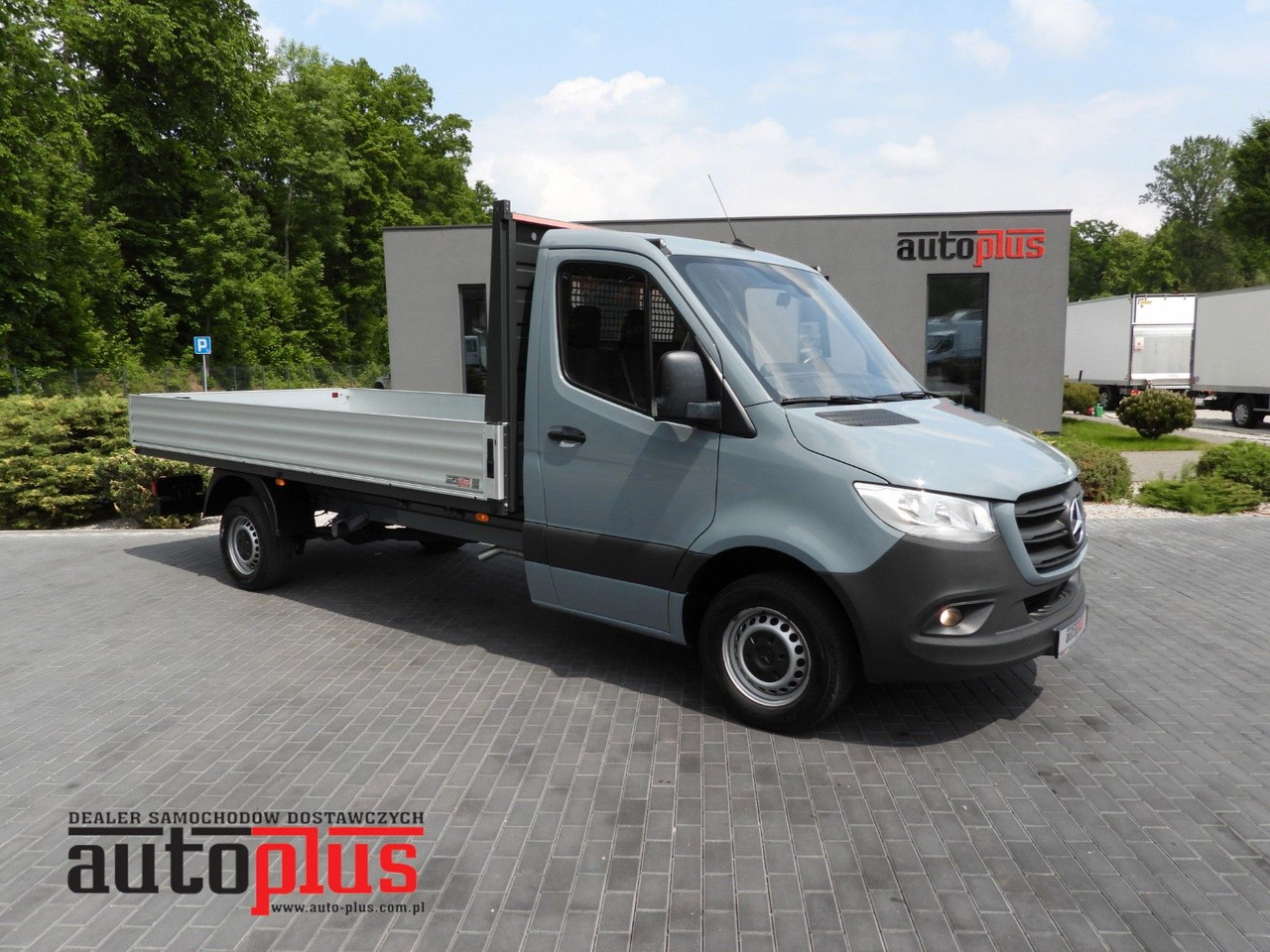 Mercedes-Benz SPRINTER 315 PRITSCHE 8 PALETTEN TEMPOMAT - כלי רכב מסחרי במיטה שטוחה: תמונה 1 Mercedes-Benz SPRINTER 315 PRITSCHE 8 PALETTEN TEMPOMAT - כלי רכב מסחרי במיטה שטוחה: תמונה 1