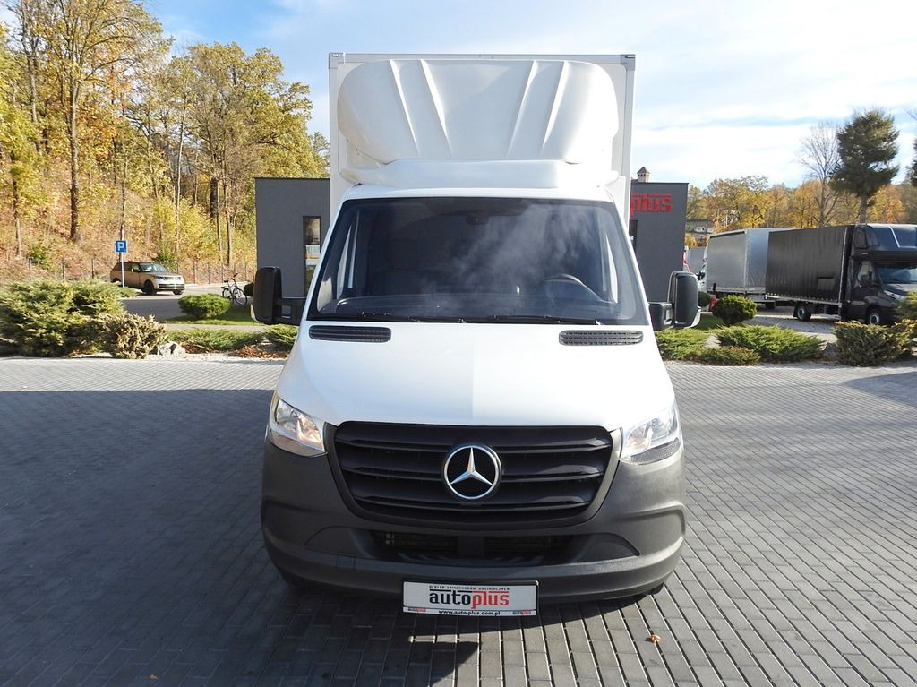 Mercedes-Benz SPRINTER KOFFER AUFZUG 8 PALETTEN KLIMAANLAGE - כלי רכב מסחרי עם תיבה: תמונה 5 Mercedes-Benz SPRINTER KOFFER AUFZUG 8 PALETTEN KLIMAANLAGE - כלי רכב מסחרי עם תיבה: תמונה 5