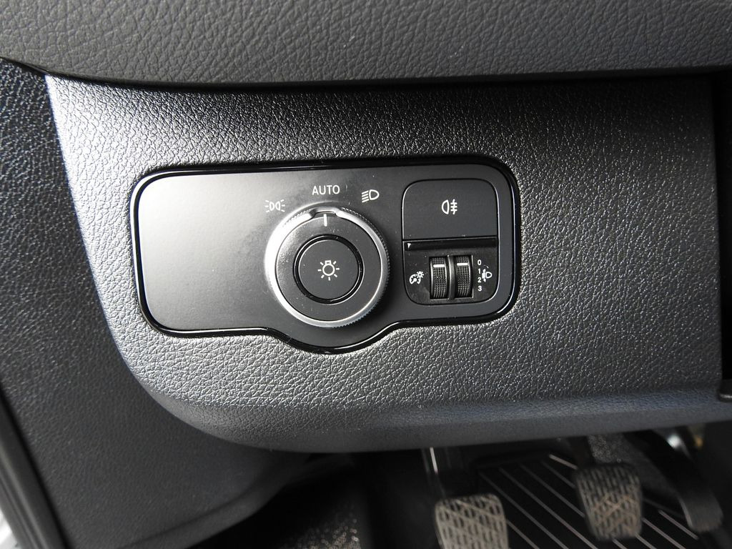 הַחכָּרָה Mercedes-Benz SPRINTER KOFFER AUFZUG 8 PALETTEN KLIMAANLAGE  Mercedes-Benz SPRINTER KOFFER AUFZUG 8 PALETTEN KLIMAANLAGE: תמונה 22