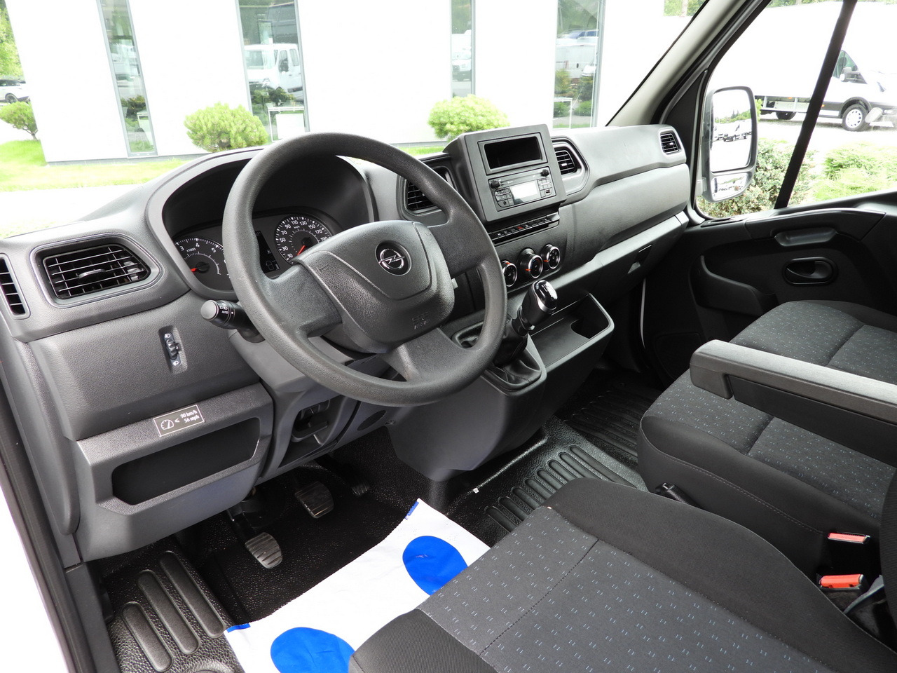 OPEL MOVANO TIPPER DOUBLE CABIN DOKA 7 SEATS LED LIGHTS TWIN WHEELS AIR CONDITIONING 145HP - מזהיר: תמונה 2 OPEL MOVANO TIPPER DOUBLE CABIN DOKA 7 SEATS LED LIGHTS TWIN WHEELS AIR CONDITIONING 145HP - מזהיר: תמונה 2