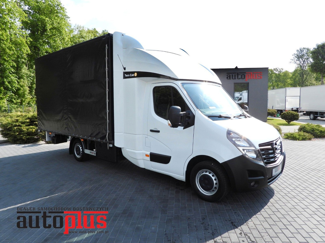 Opel MOVANO PRITSCHE PLANE 10 PALETTEN WEBASTO A/C Opel MOVANO PRITSCHE PLANE 10 PALETTEN WEBASTO A/C - כלי רכב מסחרי עם וילונות צד, כלי רכב מסחרי קומבי: תמונה 1 Opel MOVANO PRITSCHE PLANE 10 PALETTEN WEBASTO A/C Opel MOVANO PRITSCHE PLANE 10 PALETTEN WEBASTO A/C - כלי רכב מסחרי עם וילונות צד, כלי רכב מסחרי קומבי: תמונה 1