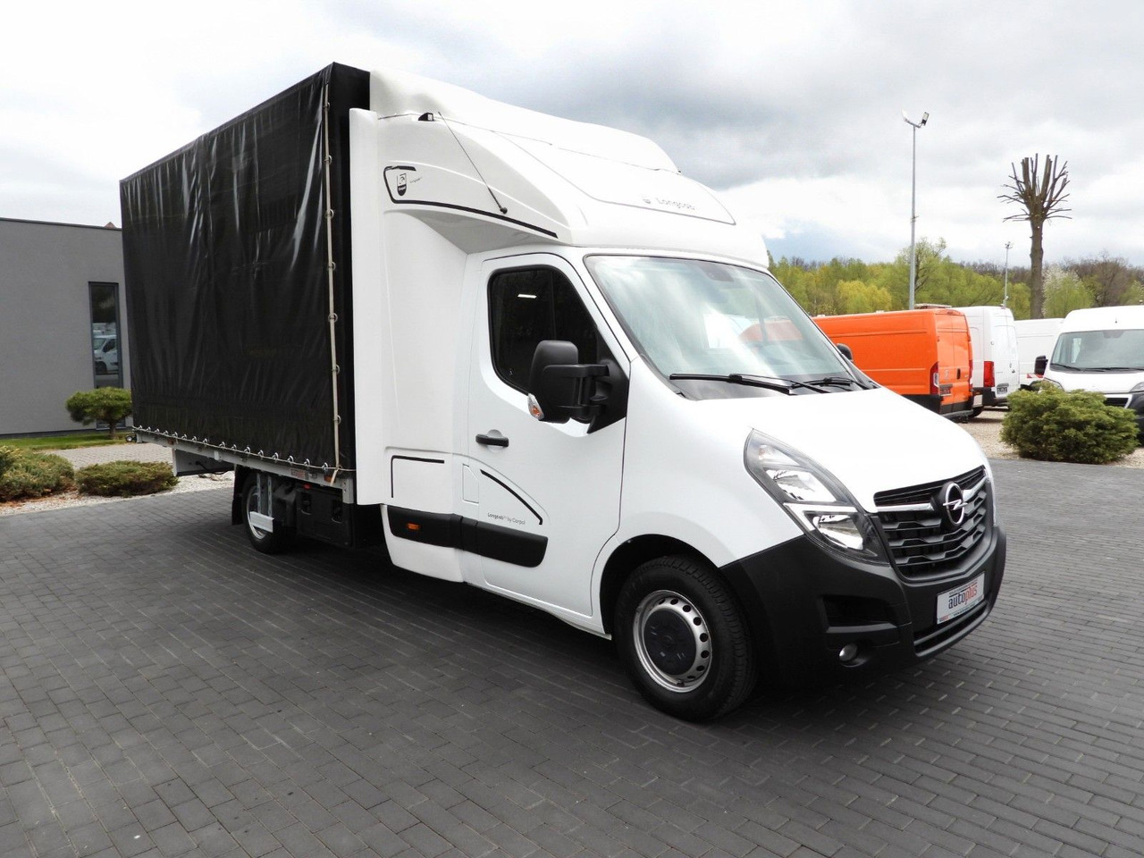 Opel MOVANO PRITSCHE PLANE 10 PALETTEN WEBASTO A/C - כלי רכב מסחרי עם וילונות צד, כלי רכב מסחרי קומבי: תמונה 4 Opel MOVANO PRITSCHE PLANE 10 PALETTEN WEBASTO A/C - כלי רכב מסחרי עם וילונות צד, כלי רכב מסחרי קומבי: תמונה 4