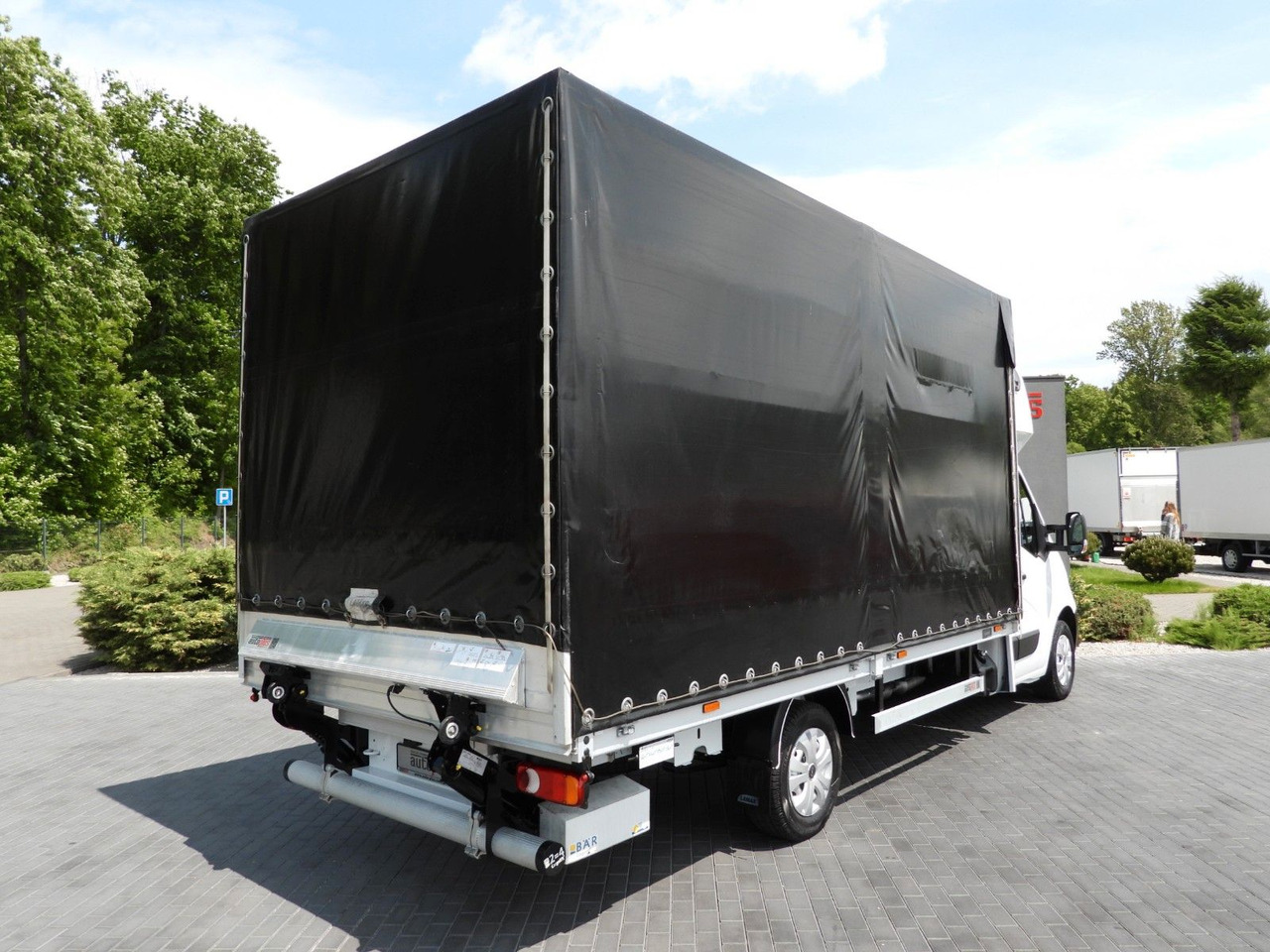 Opel MOVANO PRITSCHE PLANE AUFZUG 9 PALETTEN WEBASTO - כלי רכב מסחרי עם וילונות צד: תמונה 3 Opel MOVANO PRITSCHE PLANE AUFZUG 9 PALETTEN WEBASTO - כלי רכב מסחרי עם וילונות צד: תמונה 3