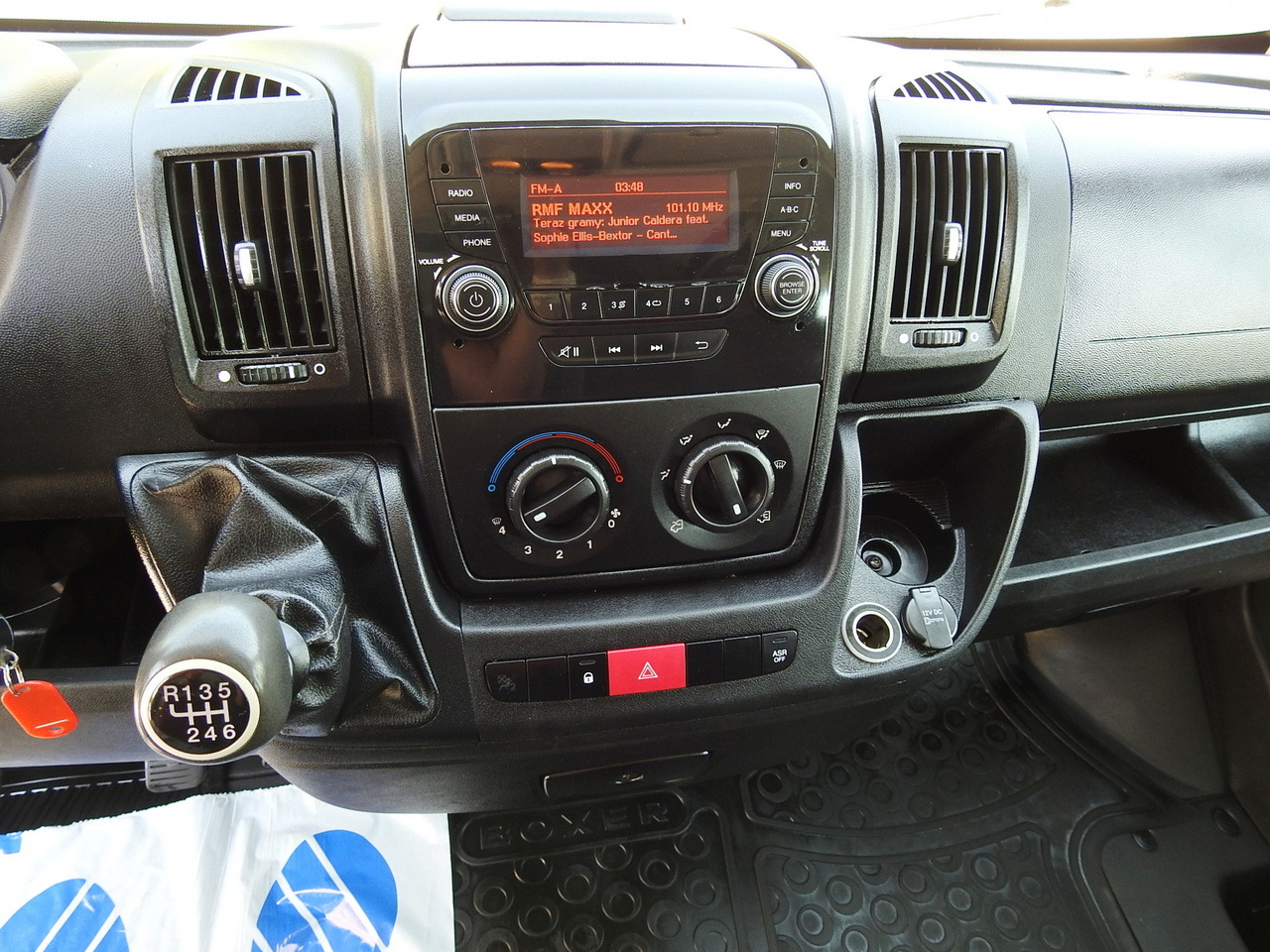 כלי רכב מסחרי עם לוח PEUGEOT BOXER BOX DELIVERY VAN 7 SEATS 110HP: תמונה 28 כלי רכב מסחרי עם לוח PEUGEOT BOXER BOX DELIVERY VAN 7 SEATS 110HP: תמונה 28