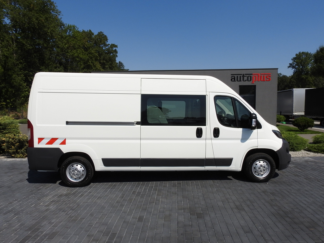 כלי רכב מסחרי עם לוח PEUGEOT BOXER BOX DELIVERY VAN 7 SEATS 110HP: תמונה 7 כלי רכב מסחרי עם לוח PEUGEOT BOXER BOX DELIVERY VAN 7 SEATS 110HP: תמונה 7