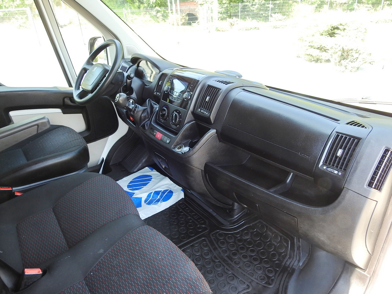 כלי רכב מסחרי עם לוח PEUGEOT BOXER BOX DELIVERY VAN 7 SEATS 110HP: תמונה 30 כלי רכב מסחרי עם לוח PEUGEOT BOXER BOX DELIVERY VAN 7 SEATS 110HP: תמונה 30