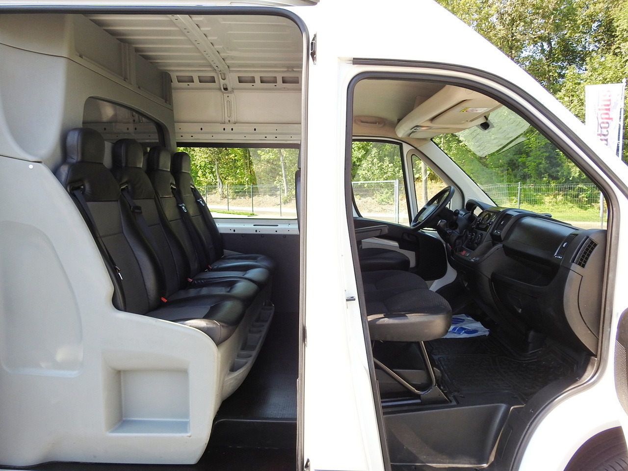 כלי רכב מסחרי עם לוח PEUGEOT BOXER BOX DELIVERY VAN 7 SEATS 110HP: תמונה 32 כלי רכב מסחרי עם לוח PEUGEOT BOXER BOX DELIVERY VAN 7 SEATS 110HP: תמונה 32