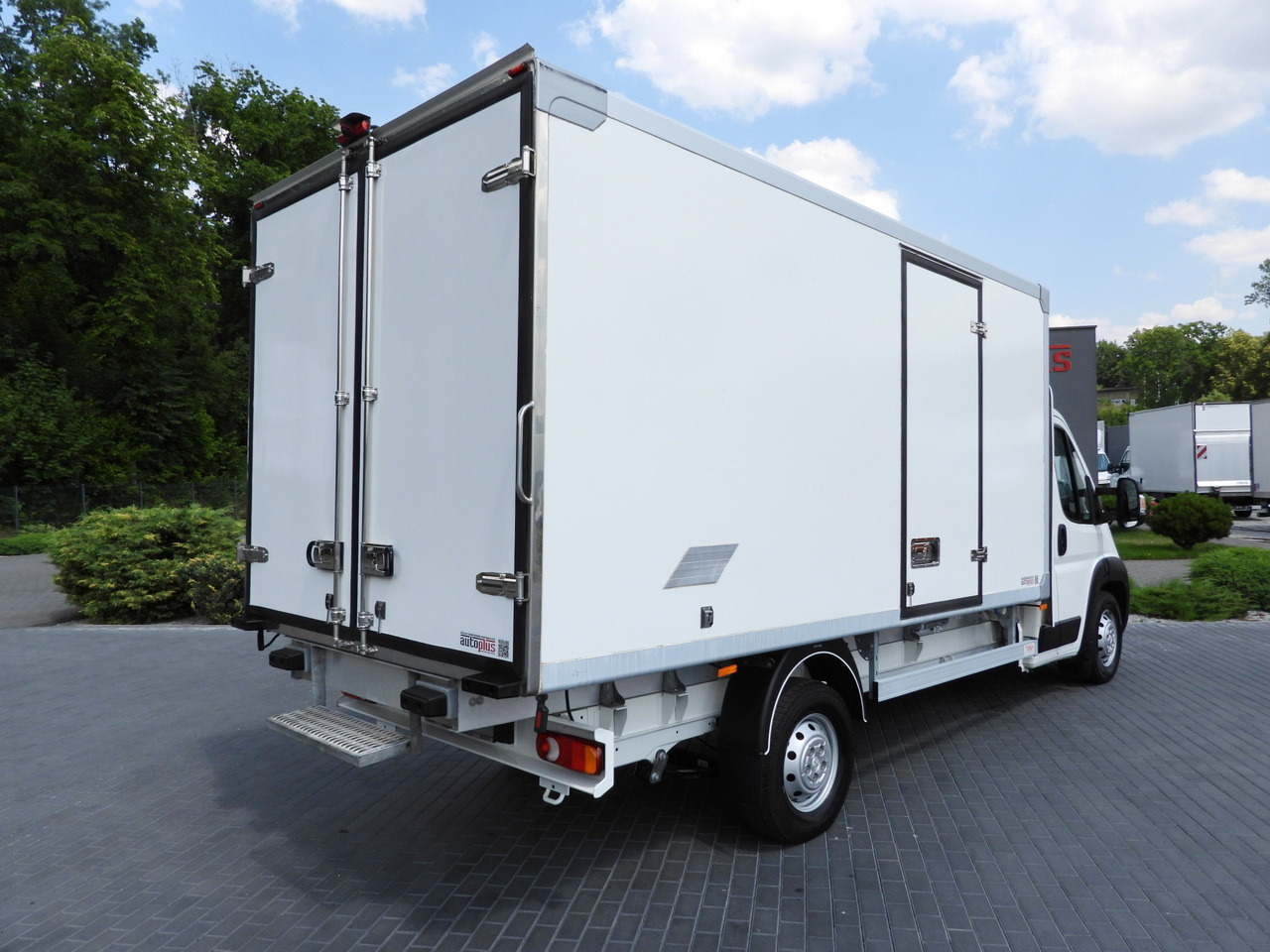 PEUGEOT BOXER REGRIGERATOR BOX 0*C 8 PALLETS CRUISE CONTROL LED LIGHTS AIR CONDITIONING 165HP - כלי רכב מסחרי לקירור: תמונה 3 PEUGEOT BOXER REGRIGERATOR BOX 0*C 8 PALLETS CRUISE CONTROL LED LIGHTS AIR CONDITIONING 165HP - כלי רכב מסחרי לקירור: תמונה 3