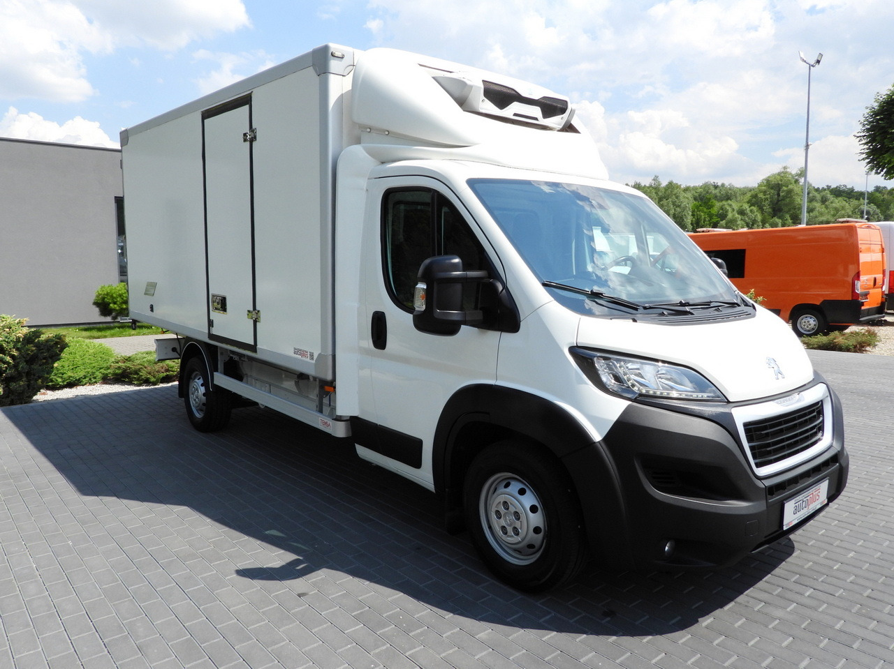 PEUGEOT BOXER REGRIGERATOR BOX 0*C 8 PALLETS CRUISE CONTROL LED LIGHTS AIR CONDITIONING 165HP - כלי רכב מסחרי לקירור: תמונה 4 PEUGEOT BOXER REGRIGERATOR BOX 0*C 8 PALLETS CRUISE CONTROL LED LIGHTS AIR CONDITIONING 165HP - כלי רכב מסחרי לקירור: תמונה 4
