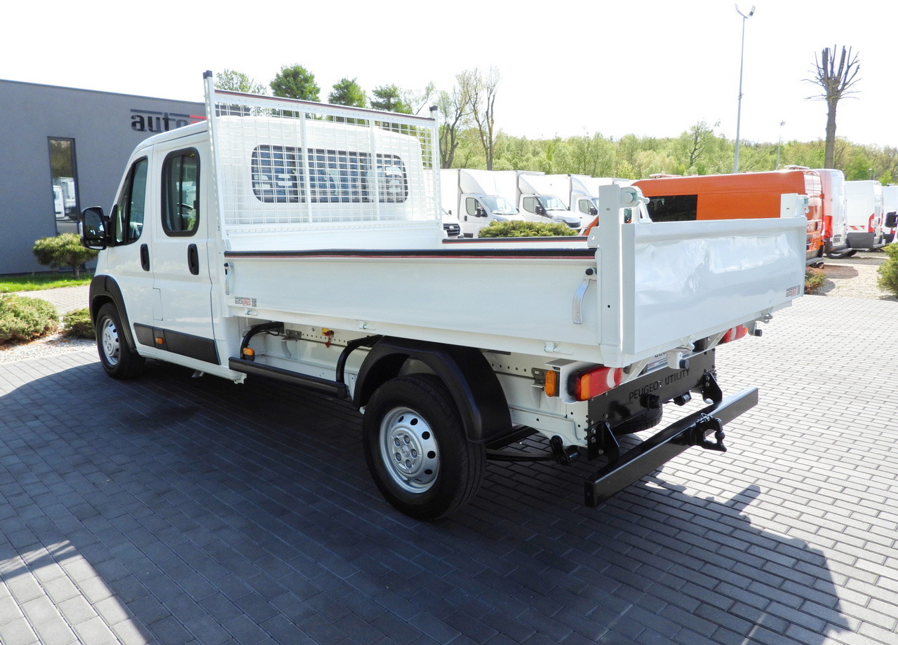 כלי רכב מסחרי מזהיר PEUGEOT BOXER TIPPER DOUBLE CABIN DOKA 7 SEATS CRUISE CONTROL AIR CONDITIONING 140HP: תמונה 9 כלי רכב מסחרי מזהיר PEUGEOT BOXER TIPPER DOUBLE CABIN DOKA 7 SEATS CRUISE CONTROL AIR CONDITIONING 140HP: תמונה 9