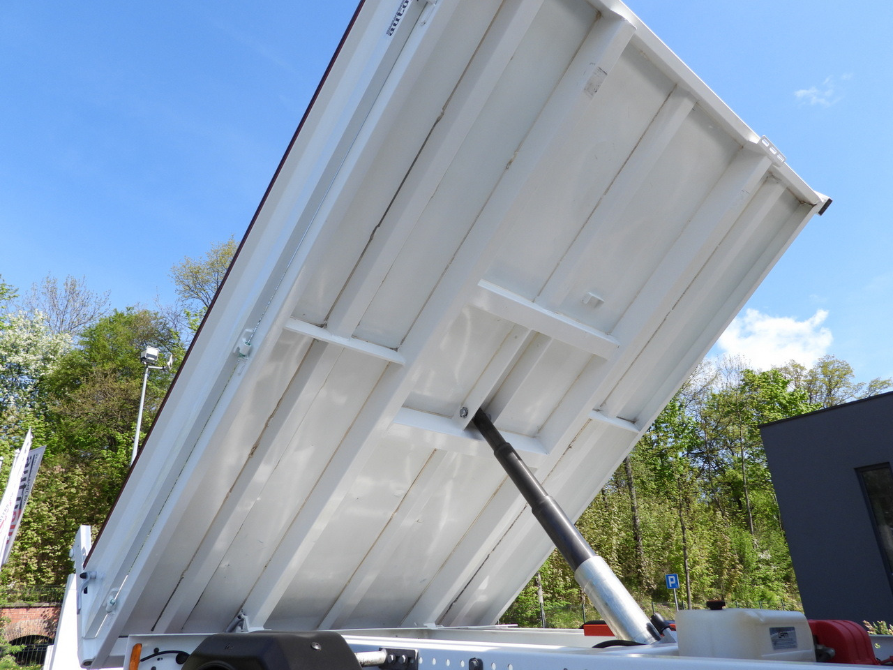 כלי רכב מסחרי מזהיר PEUGEOT BOXER TIPPER DOUBLE CABIN DOKA 7 SEATS CRUISE CONTROL AIR CONDITIONING 140HP: תמונה 22 כלי רכב מסחרי מזהיר PEUGEOT BOXER TIPPER DOUBLE CABIN DOKA 7 SEATS CRUISE CONTROL AIR CONDITIONING 140HP: תמונה 22