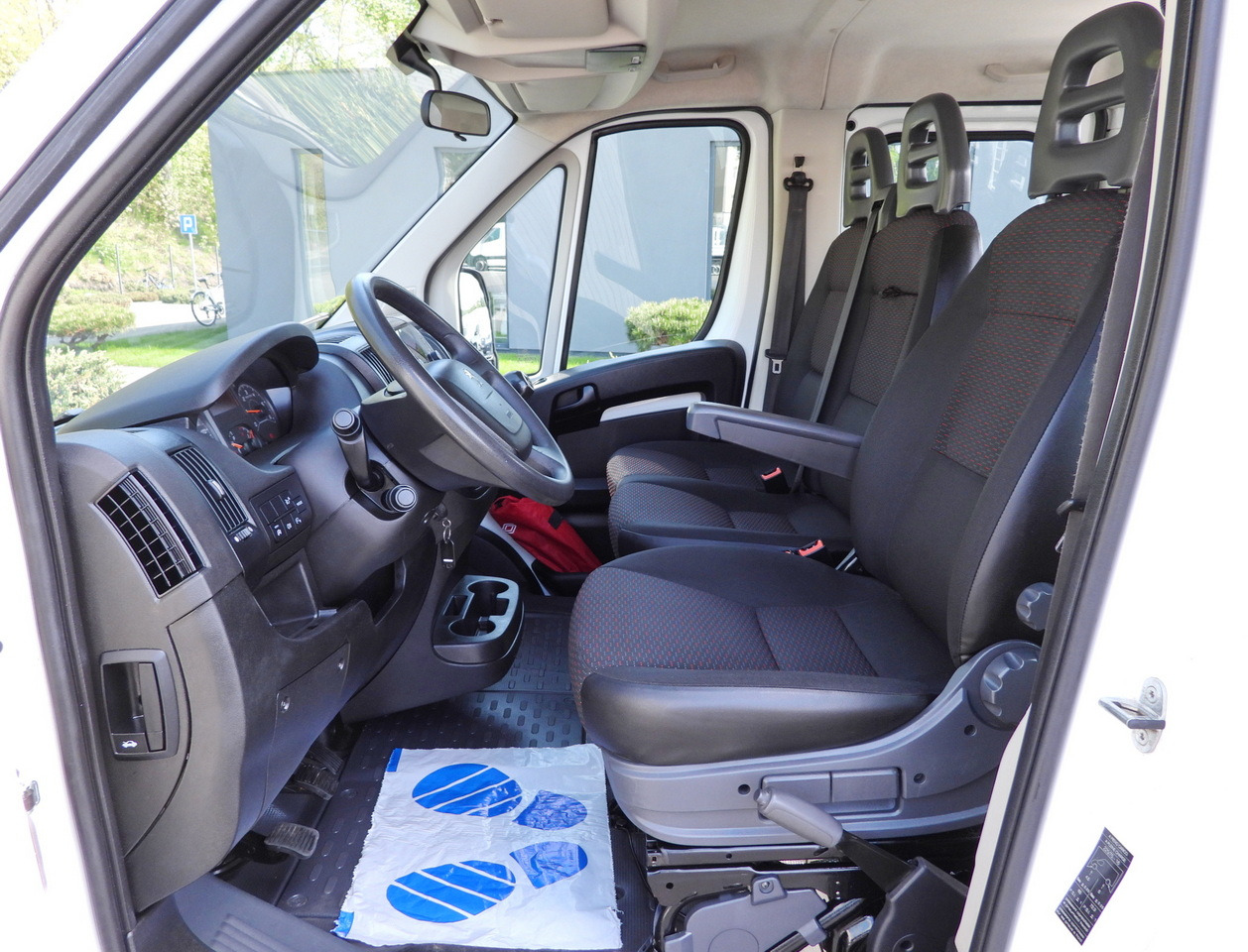 כלי רכב מסחרי מזהיר PEUGEOT BOXER TIPPER DOUBLE CABIN DOKA 7 SEATS CRUISE CONTROL AIR CONDITIONING 140HP: תמונה 25 כלי רכב מסחרי מזהיר PEUGEOT BOXER TIPPER DOUBLE CABIN DOKA 7 SEATS CRUISE CONTROL AIR CONDITIONING 140HP: תמונה 25