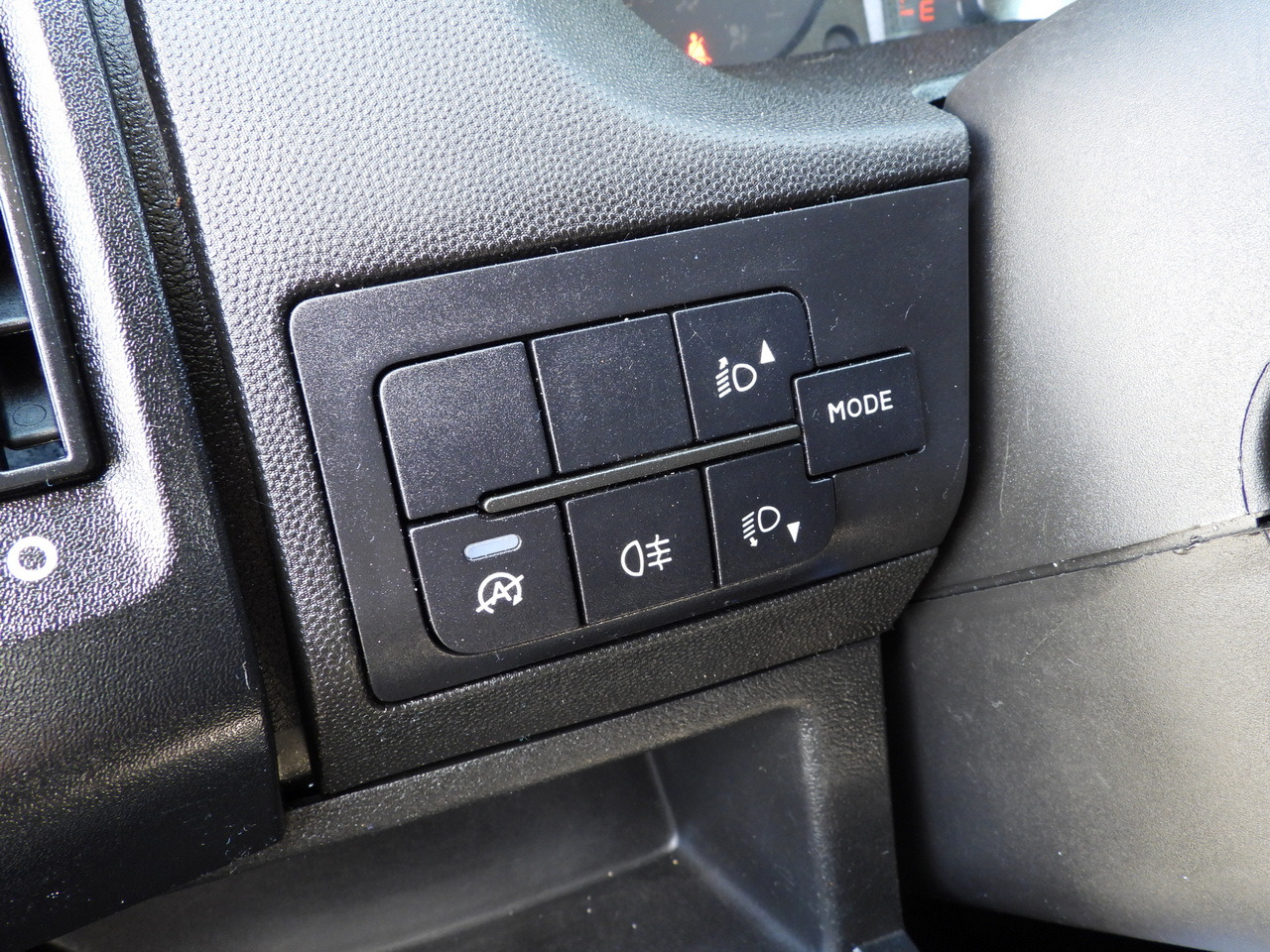 כלי רכב מסחרי מזהיר PEUGEOT BOXER TIPPER DOUBLE CABIN DOKA 7 SEATS CRUISE CONTROL AIR CONDITIONING 140HP: תמונה 27 כלי רכב מסחרי מזהיר PEUGEOT BOXER TIPPER DOUBLE CABIN DOKA 7 SEATS CRUISE CONTROL AIR CONDITIONING 140HP: תמונה 27