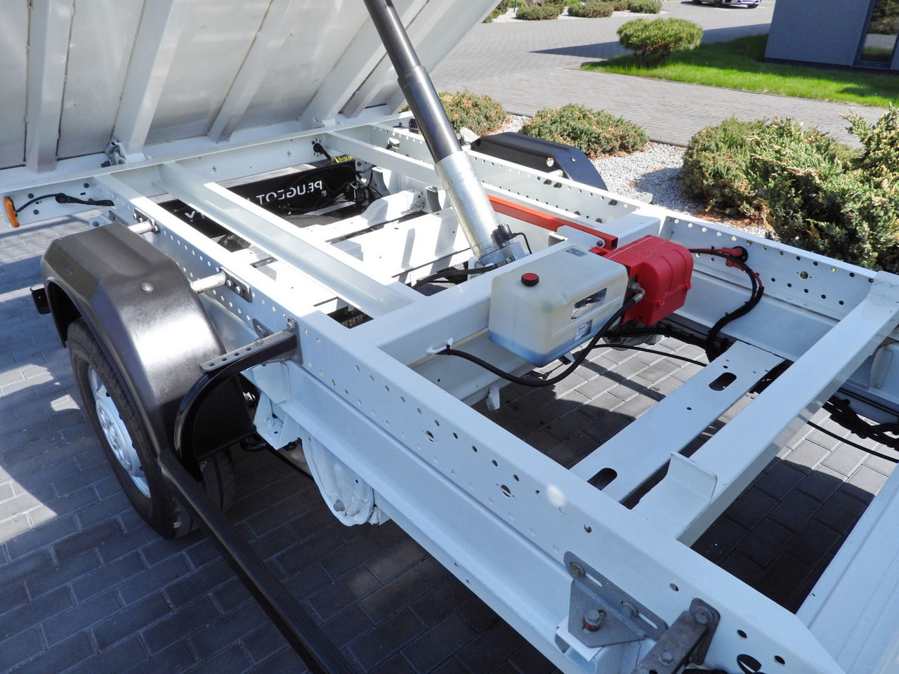 כלי רכב מסחרי מזהיר PEUGEOT BOXER TIPPER DOUBLE CABIN DOKA 7 SEATS CRUISE CONTROL AIR CONDITIONING 140HP: תמונה 21 כלי רכב מסחרי מזהיר PEUGEOT BOXER TIPPER DOUBLE CABIN DOKA 7 SEATS CRUISE CONTROL AIR CONDITIONING 140HP: תמונה 21