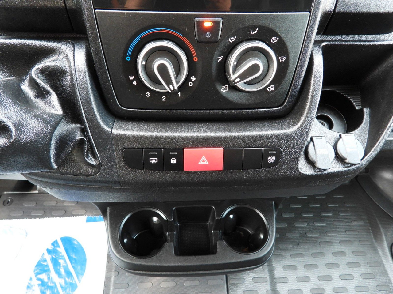 כלי רכב מסחרי לקירור Peugeot BOXER  KÜHLKASTENWAGEN -10*C TEMPOMAT: תמונה 26