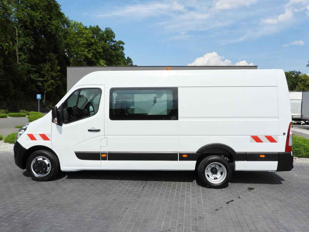 כלי רכב מסחרי RENAULT MASTER BOX DELIVERY VAN 7 SEATS CRUISE CONTROL TWIN WHEELS AIR CONDITIONING  145HP: תמונה 9
